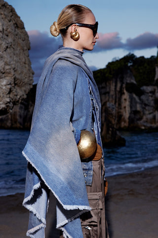 DISTRESSED CAPE IN SAND-WASHED DENIM