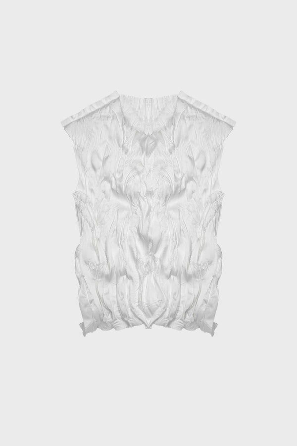 TAILORED TOP IN HAND-CRUSHED SATIN